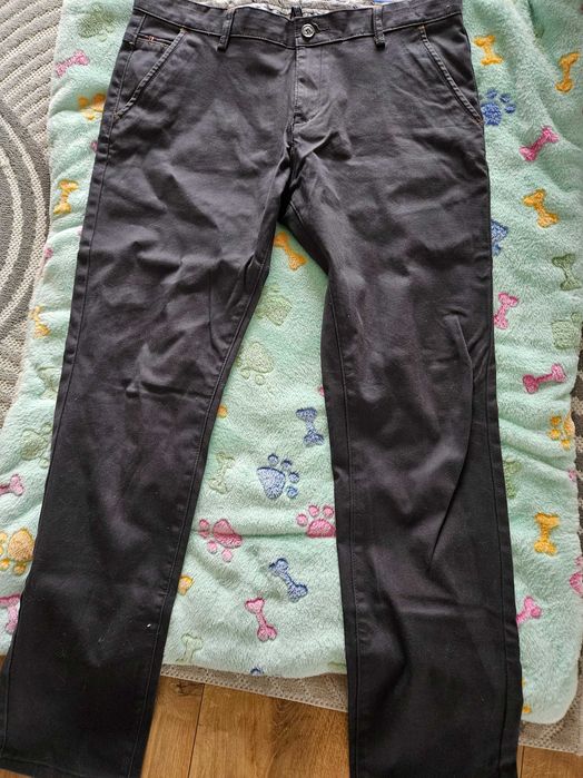 Spodnie męskie W35
