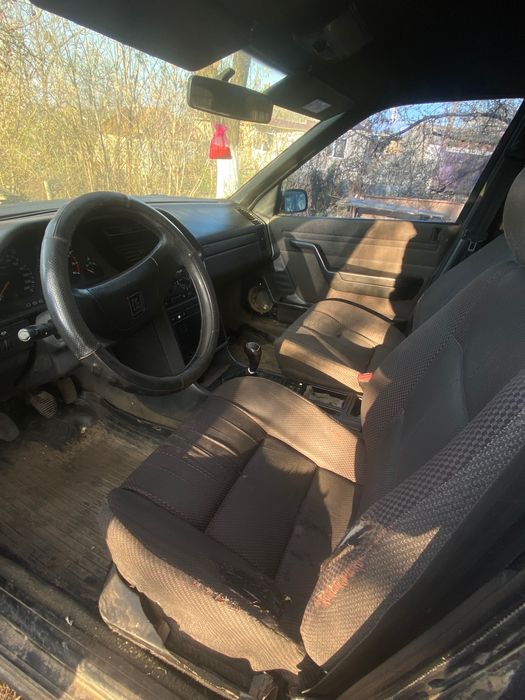 Продаж - Обмін Пежо 605.