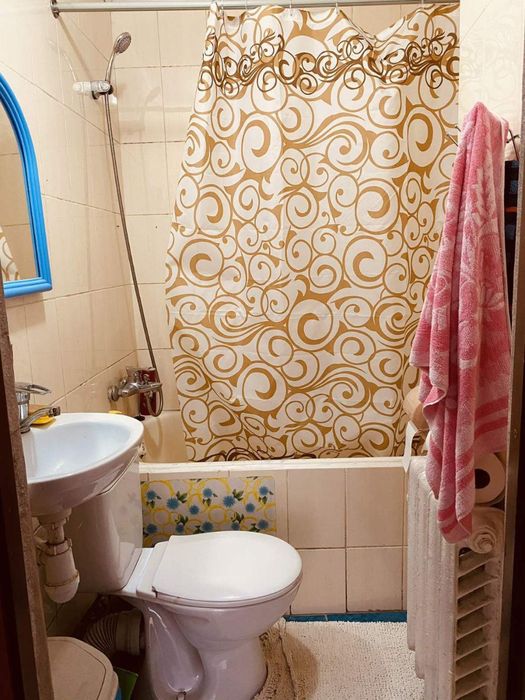 Здається частина будинку на Старому Місті.