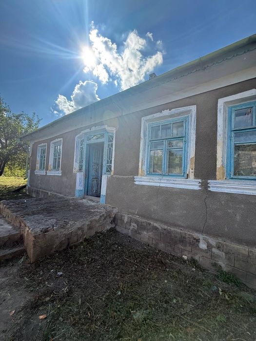 Продам будинок в Демшині з ділянкою