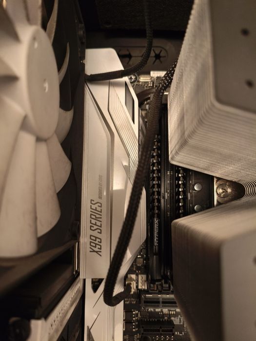 Komputer PC Intel i7-6900K / 32GB RAM / 750W / Fractal Design Define R4