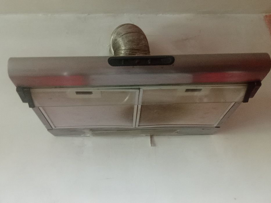 Продам витяжку бу на запчастини