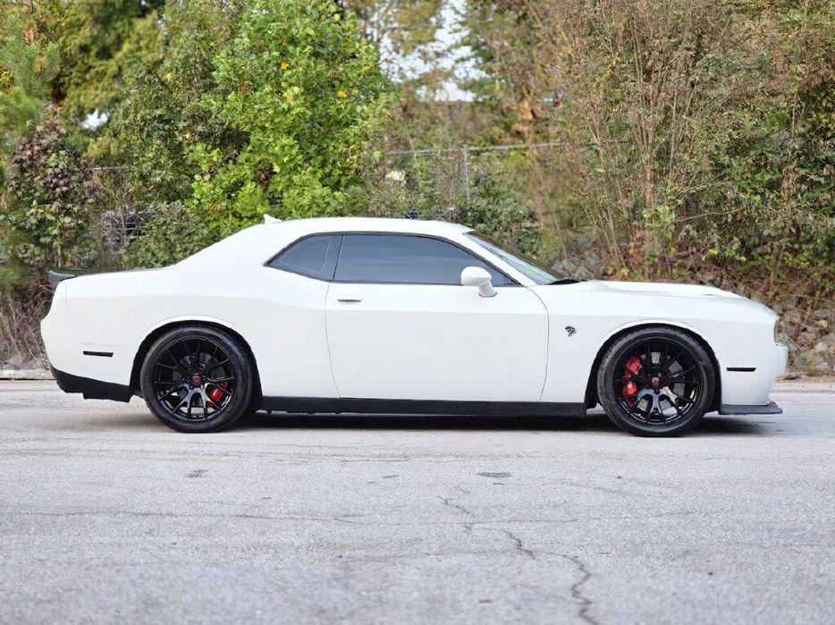 Dodge Challenger SRT Hellcat      2017