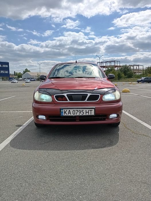 Део Ланос 2004 року