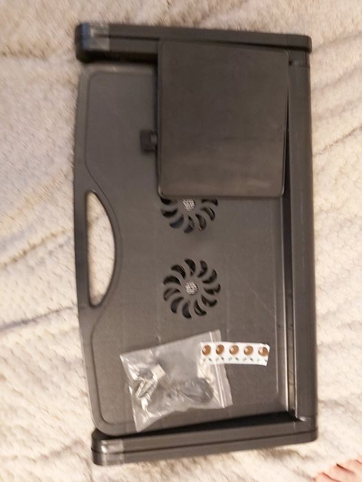 podstawka(stolik) chlodzaca do laptopa