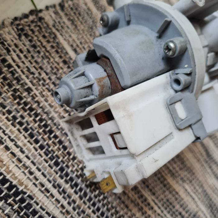 Тен, сливной насос, ремень на стиральную машинку SAMSUNG разборка