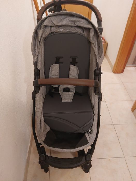 Kindercraft stroller with bassinet, chair, and infant car seat