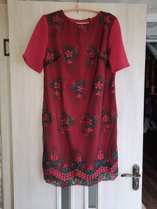 Продам сукню 52 розмір