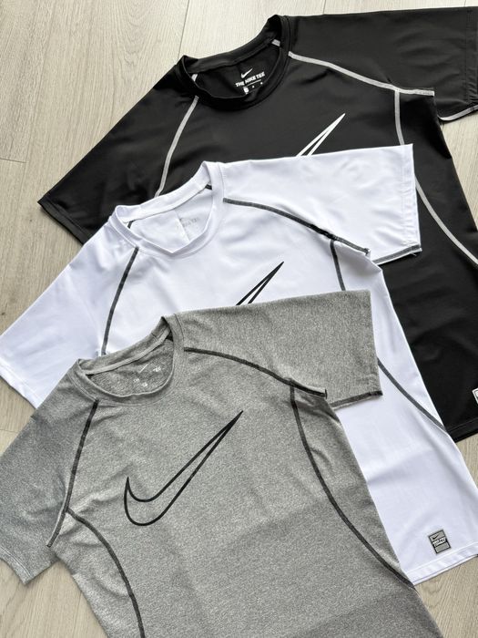 Футболка термо Nike
