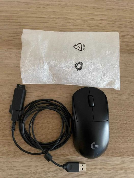 Rato ótico logitech PRO RGB wireless 25600DPI