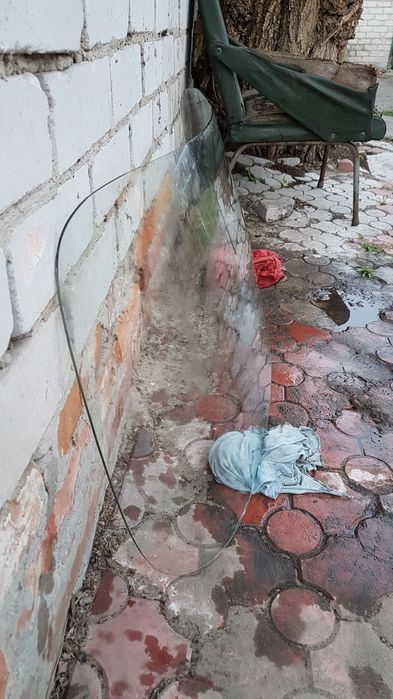 Лобовое стекло ГАЗ-23 Волга