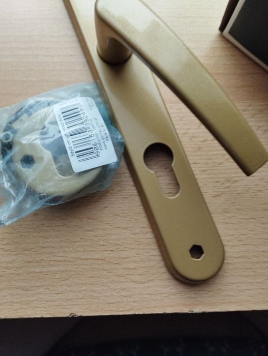 Klamki do drzwi wejściowych