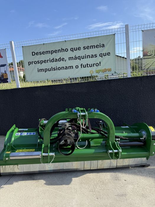 Triturador de martelos 2.20m linha profissional