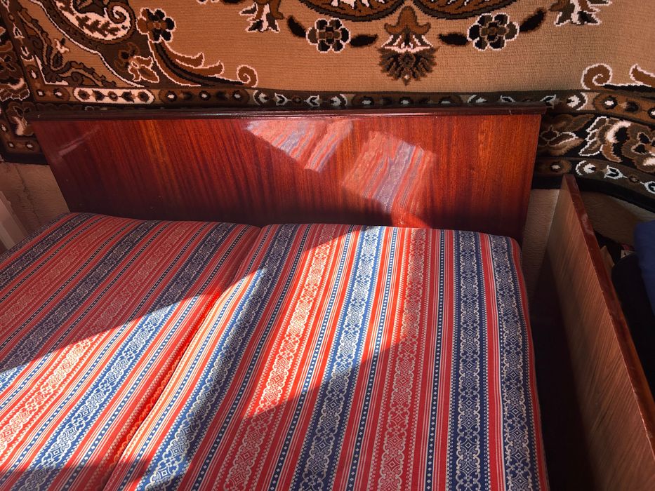 Двухспальне ліжко