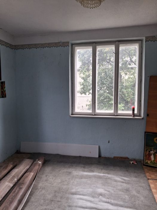 Продажа хатинки з земельною ділянкою  !