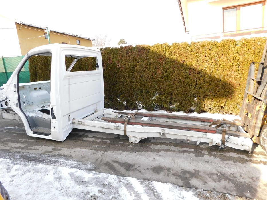 Karoseria rama paka bliźniak Mercedes Sprinter 906 VW Crafter BEZ RDZY
