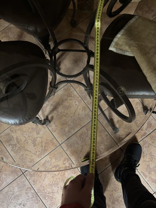 Кований стіл зі скляною стільницею (можливий опт + крісла)