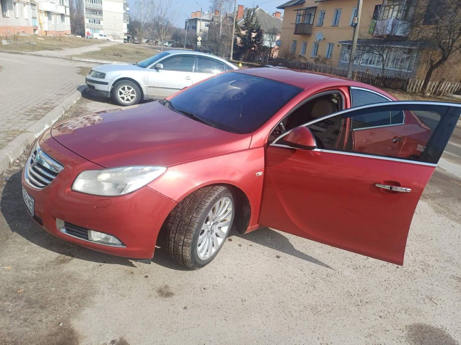 Продам Opel insignia