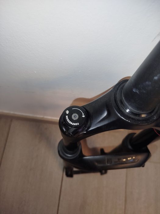 Amortyzator Rock Shox Judy 27,5 15x110 Boost tapered 100mm