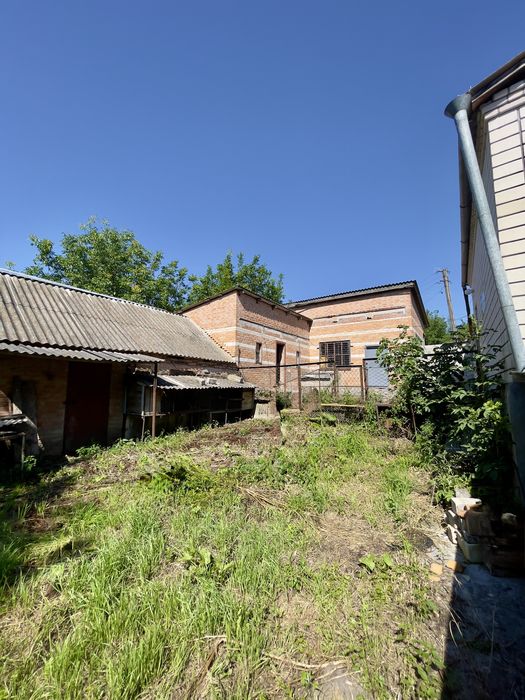 Продається будинок в центрі с.Бродецьке