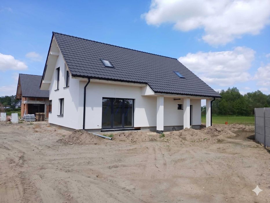 Dom wolnostojący na sprzedaż