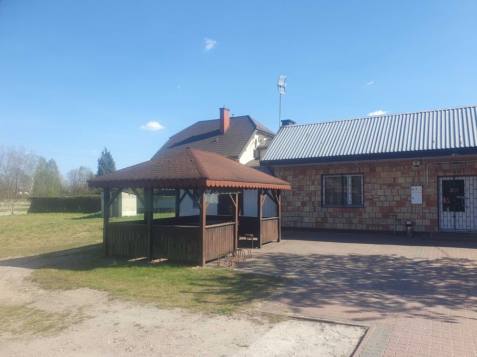 Wynajmę teren z lokalem handlowo-usługowym