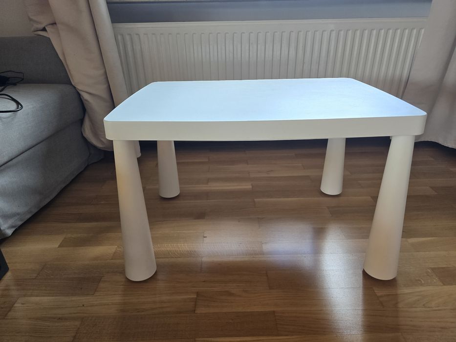 Stolik i 4 krzesełka Mamut Ikea