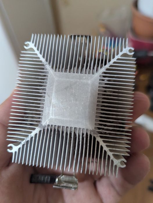 Процесор AMD Athlon 200GE