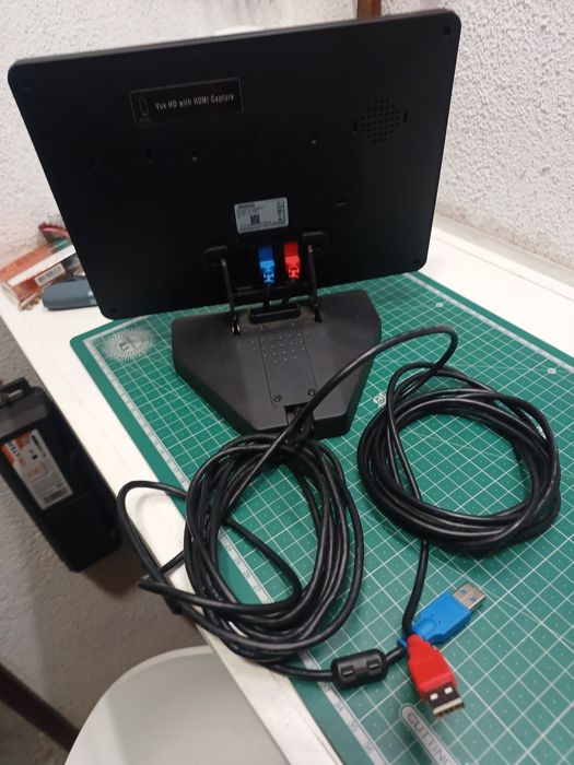 Monitor 10" tactil capacitivo USB 3.0