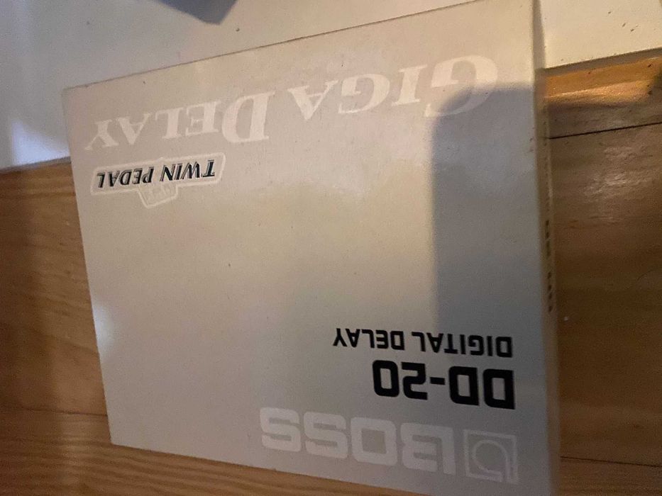 Boss DD20 Digital Delay(com caixa)