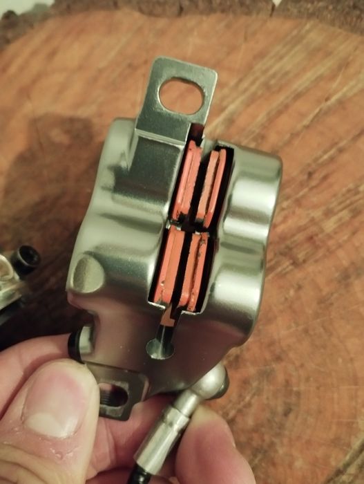 Magura Mt7 tył nowe klocki odpowietrzona