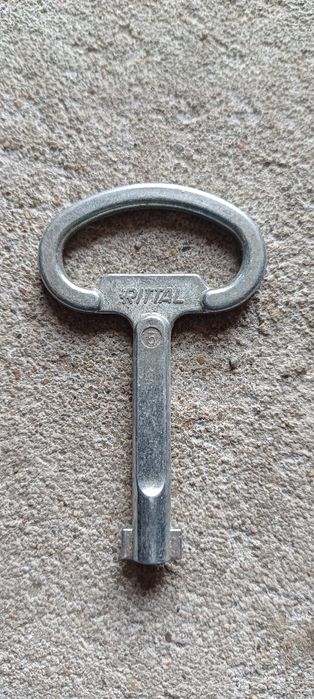 Klucz do szaf elektrycznych Rittal