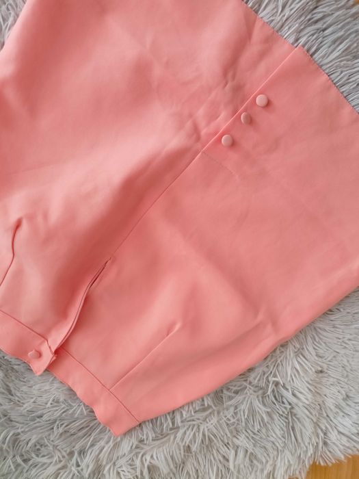 Piękna cukierkowa spódniczka