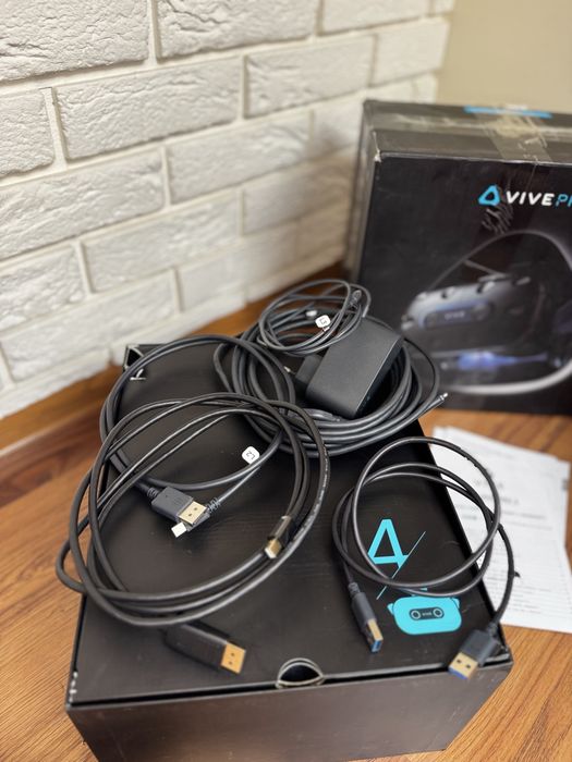 Gogle VR HTC Vive Pro 2 Headset 5K 120Hz Tylko Gogle Sprawne Komplet ze Zdjęć