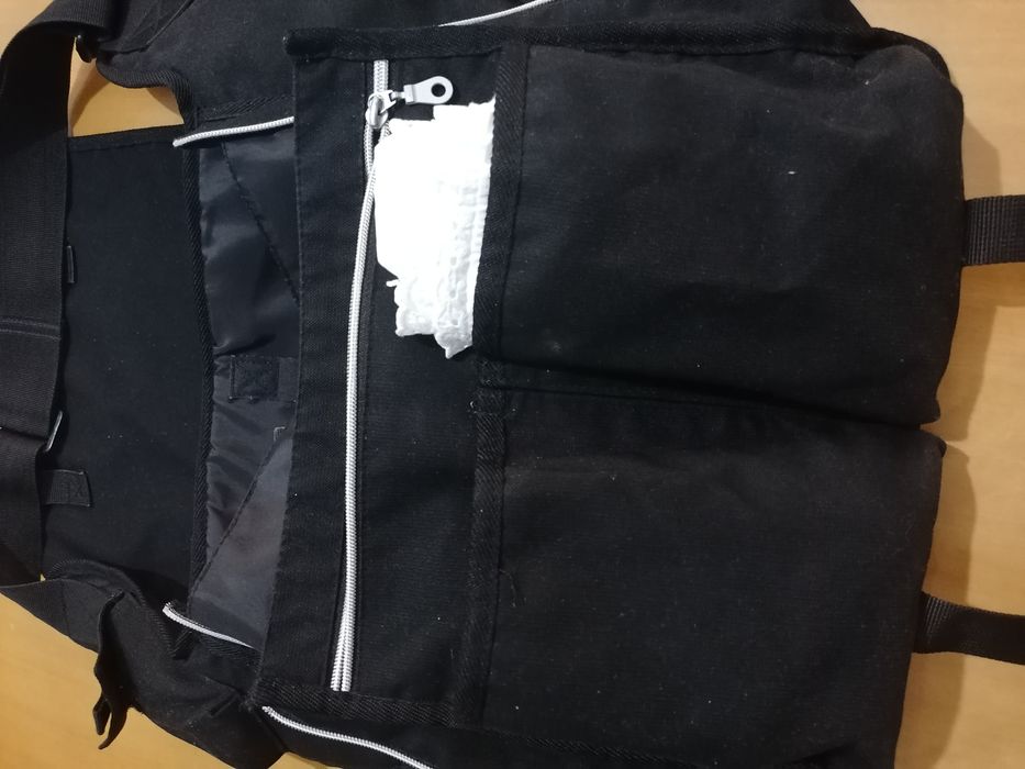 Mala tiracolo de mamã Maxi Cosi com muda fraldas