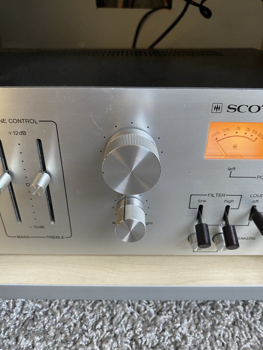 Wzmacniacz SCOTT A437