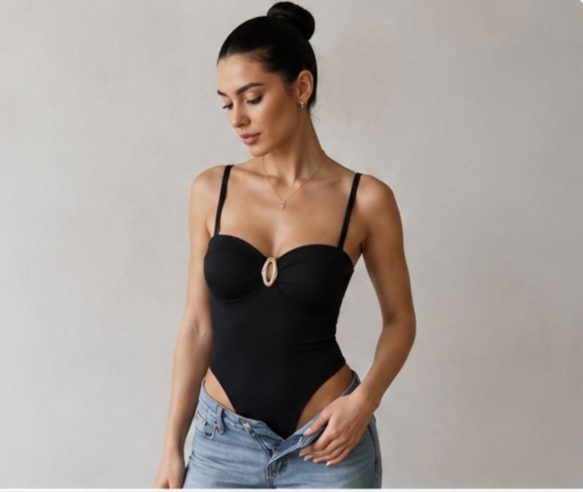 Czarne stylowe body