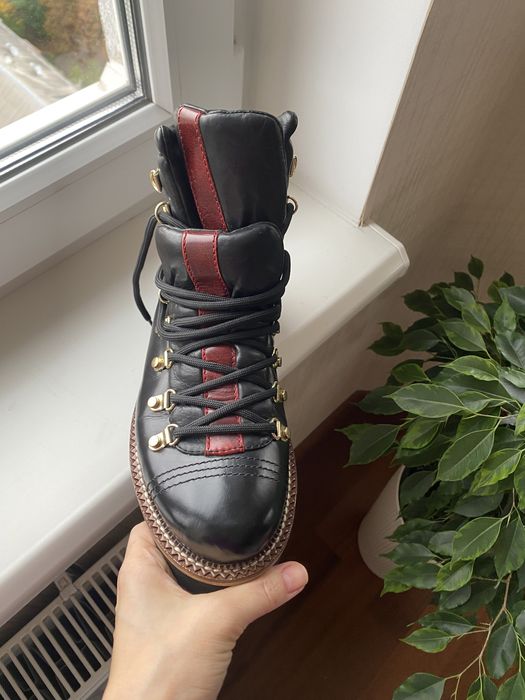 Черевики в стилі furla