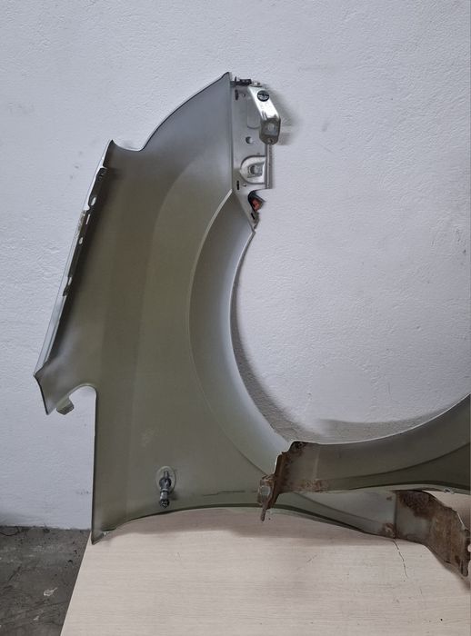 Błotnik Opel Meriva A
