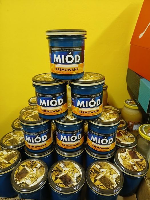 Naturalny  miód  pszczeli