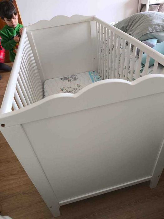 Berço + colchão IKEA