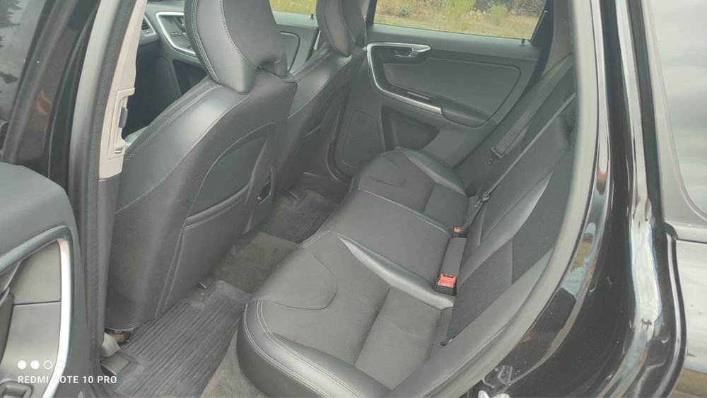 Volvo XC60 2016 VIN YV440MDJ3H2076496 фото оголошення 9 з 12