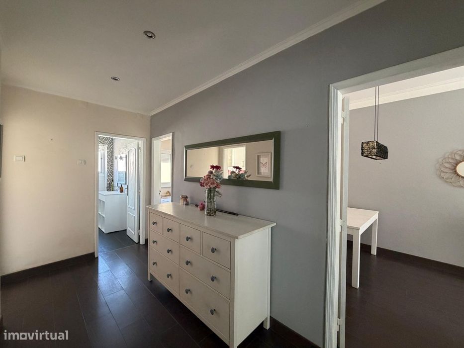Apartamento T2 localizado na Venteira — Venteira, Lisboa