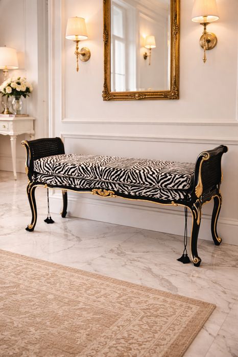 Elegancka ławka -pufa mini sofa z plecionką wiedeńską . Vintage