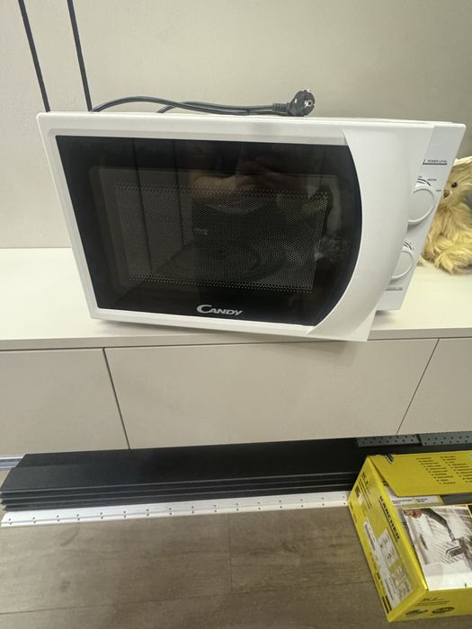Микроволновая печь CANDY-СРМW 2070M