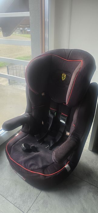 Fotelik samochodowy  Ferrari
