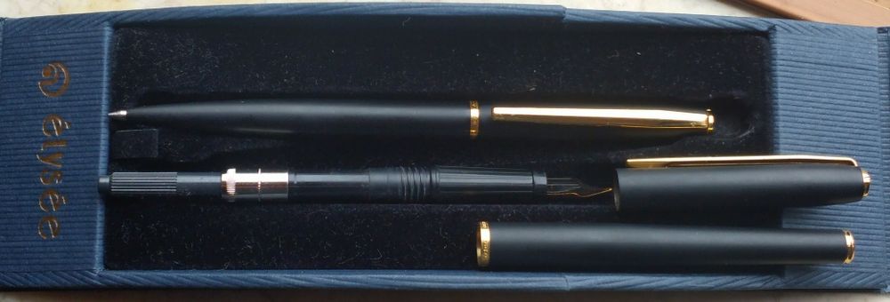 Canetas Élysée Laqué Black Mate