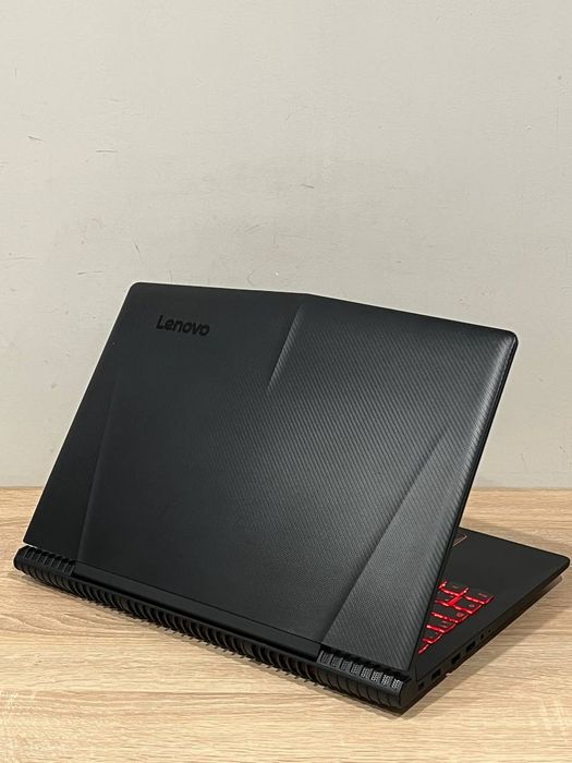Lenovo Legion Y520 RX560 | i5-7300HQ | 8/256 GB | Win 11 Pro