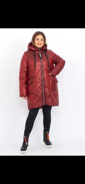 Нова куртка в розмірах 800 грн