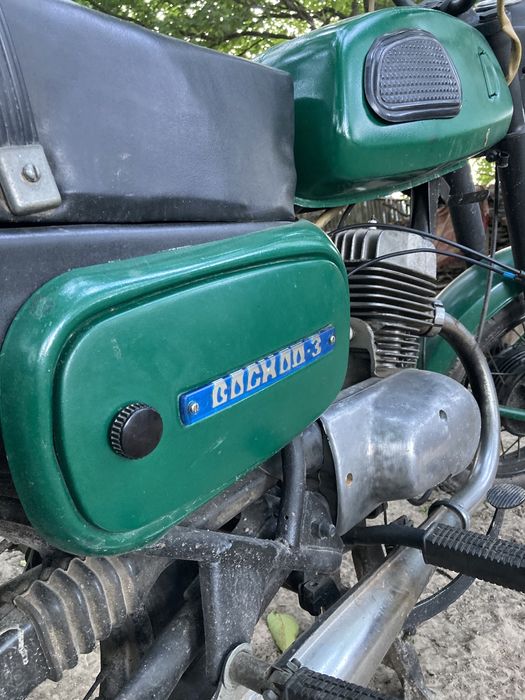 Мотоцикл Восход 3 перебраний мотор-коробка, сів поїхав.